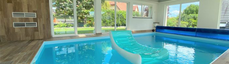Limit the condensation of the covered swimming pool by the ventilation