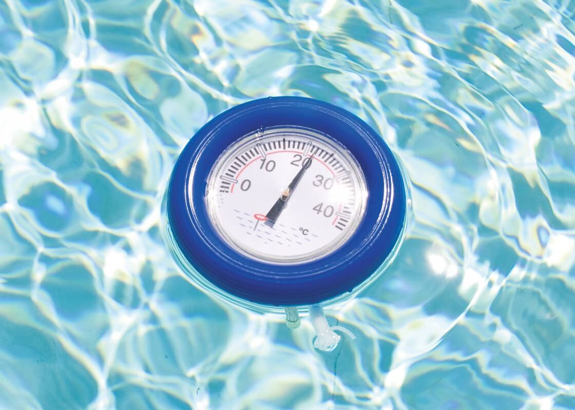Floating pool thermometers